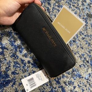 Michael Kors Wallet - Black